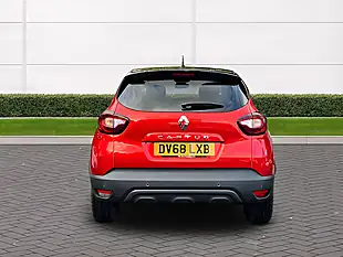 Used 2018 Renault Captur Iconic Metallic Red - Interior and Exterior details 6