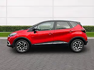 Used 2018 Renault Captur Iconic Metallic Red - Interior and Exterior details 8