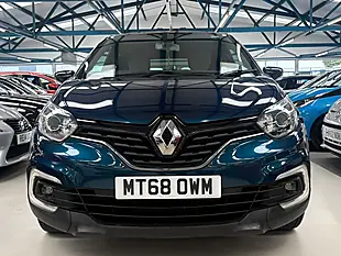 Used 2018 Renault Captur Iconic Ocean Blue - Interior and Exterior details 4