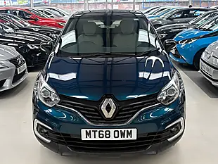 Used 2018 Renault Captur Iconic Ocean Blue - Interior and Exterior details 5