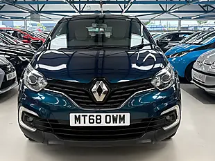 Used 2018 Renault Captur Iconic Ocean Blue - Interior and Exterior details 8