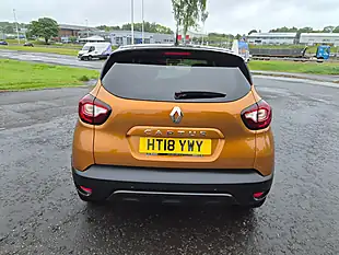 Used 2018 Renault Captur Iconic Orange - Interior and Exterior details 10