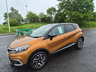 Used 2018 Renault Captur Iconic Orange - Interior and Exterior details 3