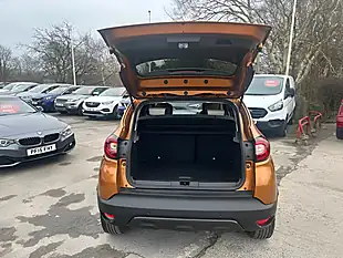Used 2018 Renault Captur Iconic Orange - Interior and Exterior details 5