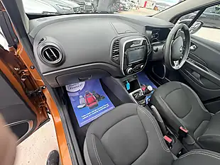 Used 2018 Renault Captur Iconic Orange - Interior and Exterior details 14