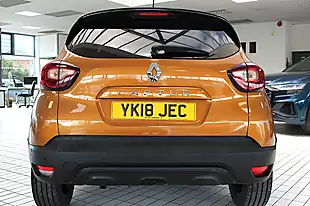 Used 2018 Renault Captur Iconic Orange - Interior and Exterior details 15