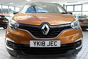 Used 2018 Renault Captur Iconic Orange - Interior and Exterior details 8