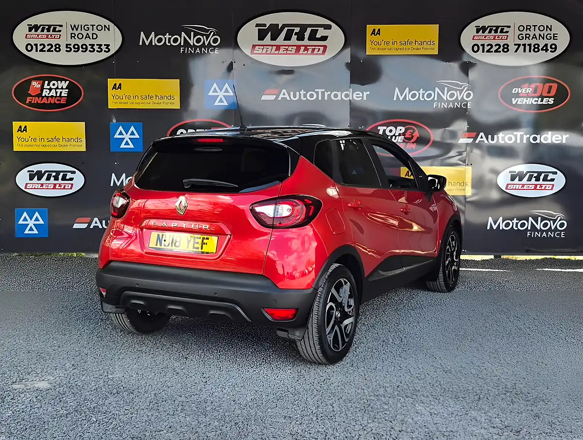 Used 2018 Renault Captur Iconic Red - Interior and Exterior details 6