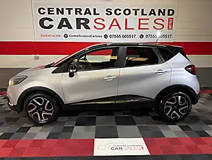Used 2018 Renault Captur Iconic Silver - Interior and Exterior details 4