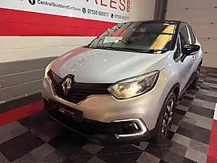 Used 2018 Renault Captur Iconic Silver - Interior and Exterior details 7