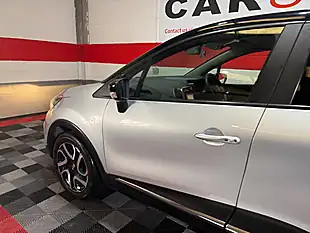 Used 2018 Renault Captur Iconic Silver - Interior and Exterior details 9