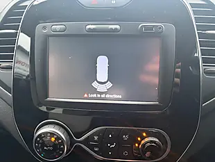 Used 2018 Renault Captur Iconic Silver - Interior and Exterior details 15