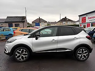 Used 2018 Renault Captur Iconic Silver - Interior and Exterior details 4