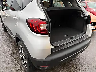 Used 2018 Renault Captur Iconic Silver - Interior and Exterior details 8