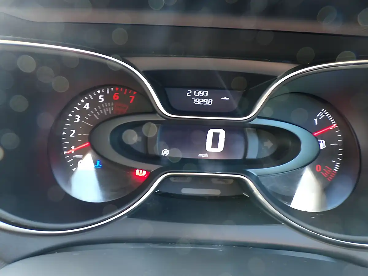 Used 2018 Renault Captur Iconic White - Interior and Exterior details 16