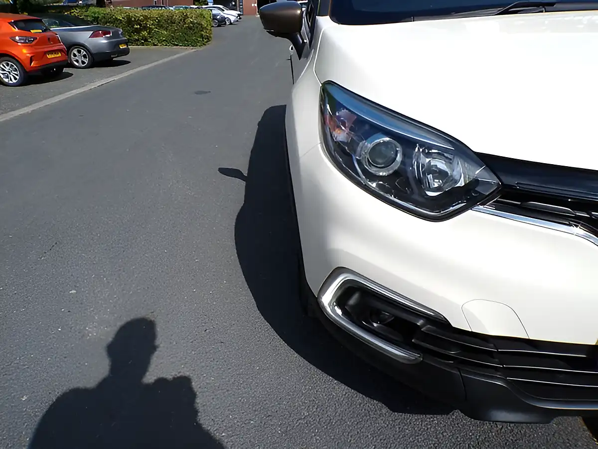 Used 2018 Renault Captur Iconic White - Interior and Exterior details 6