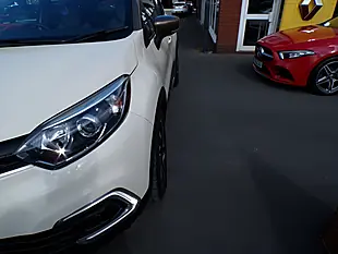 Used 2018 Renault Captur Iconic White - Interior and Exterior details 7