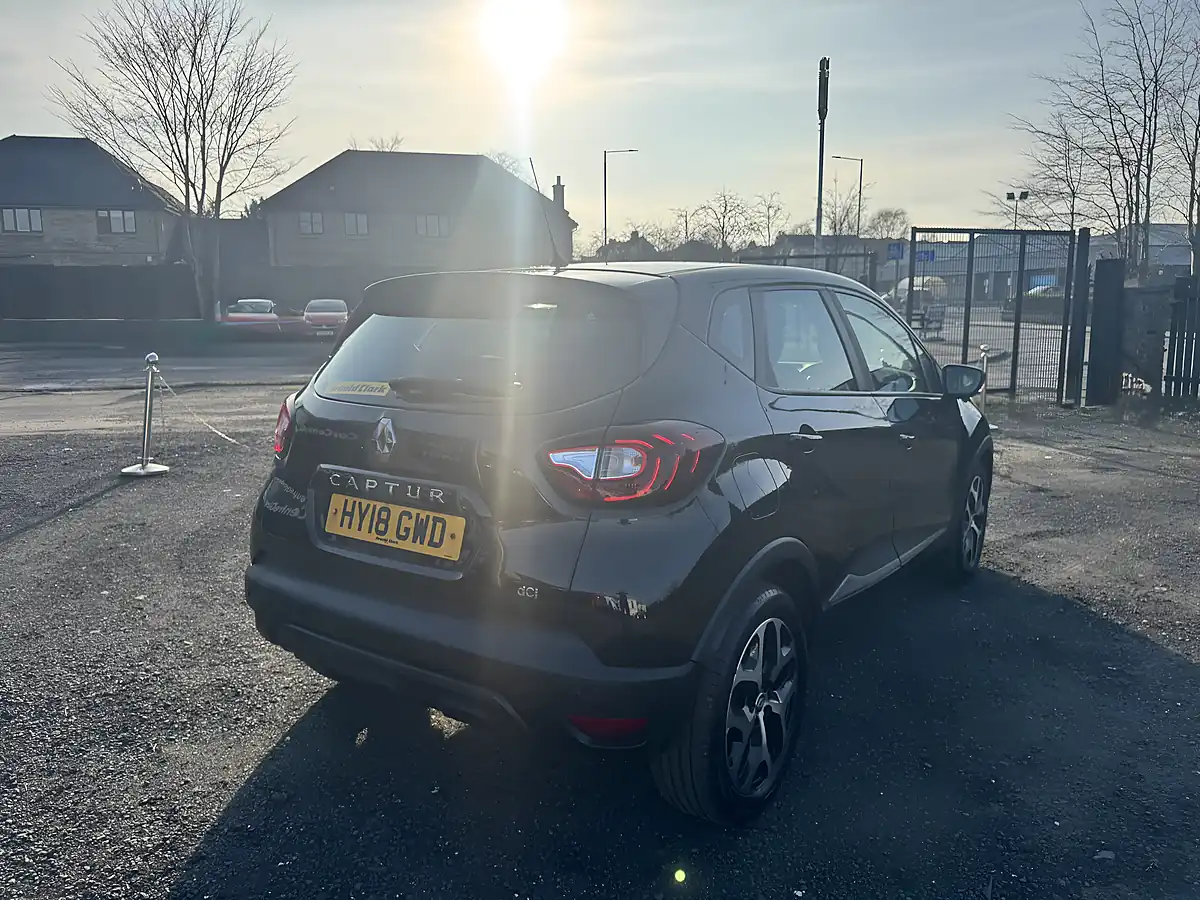 Used 2018 Renault Captur Media Nav Dynamique Black - Interior and Exterior details 11