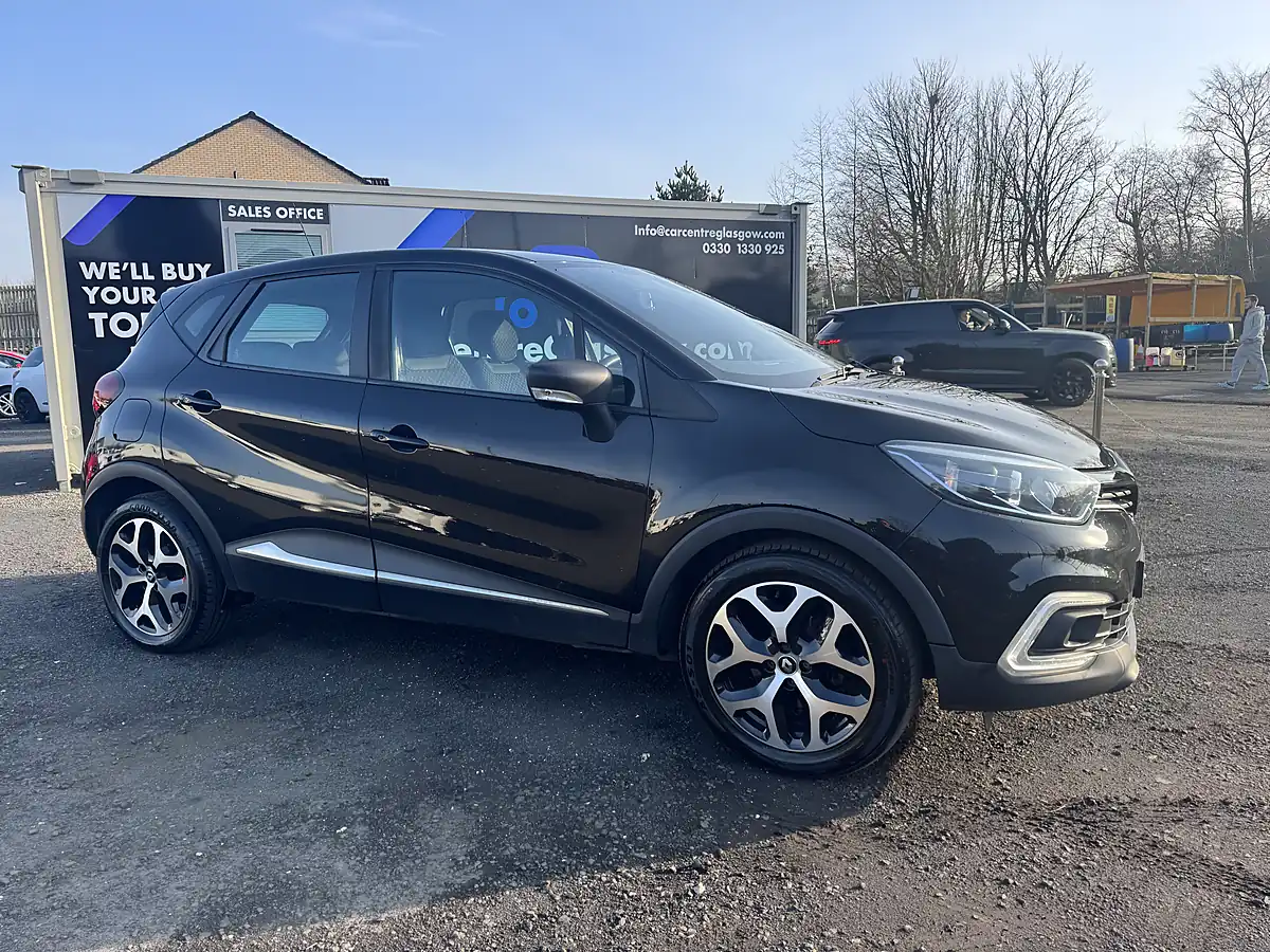 Used 2018 Renault Captur Media Nav Dynamique Black - Interior and Exterior details 2