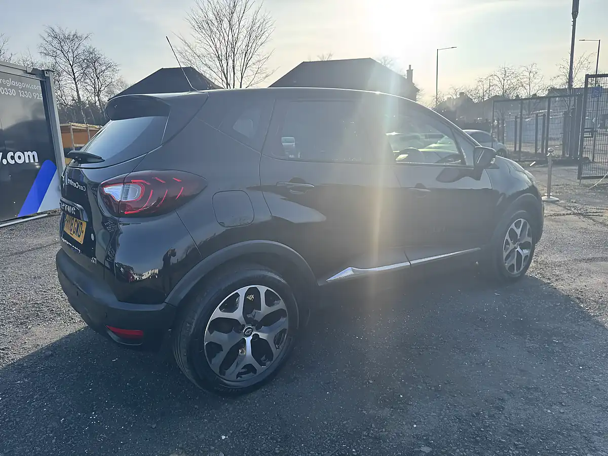 Used 2018 Renault Captur Media Nav Dynamique Black - Interior and Exterior details 7