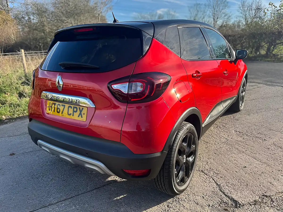 Used 2018 Renault Captur Signature X Nav Red - Interior and Exterior details 19