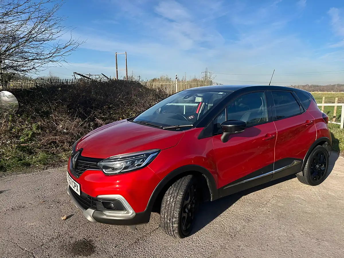 Used 2018 Renault Captur Signature X Nav Red - Interior and Exterior details 2