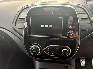 Used 2018 Renault Captur Signature X Nav Red - Interior and Exterior details 15