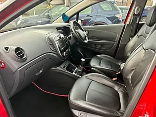Used 2018 Renault Captur Signature X Nav Red - Interior and Exterior details 20
