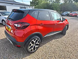 Used 2018 Renault Captur Signature X Nav Red - Interior and Exterior details 18