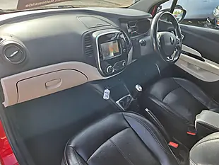 Used 2018 Renault Captur Signature X Nav Red - Interior and Exterior details 2