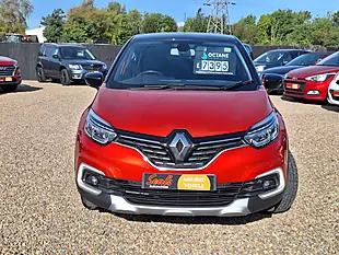 Used 2018 Renault Captur Signature X Nav Red - Interior and Exterior details 6
