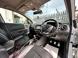 Used 2018 Renault Captur Signature X Nav White/Black - Interior and Exterior details 14
