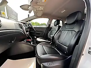Used 2018 Renault Captur Signature X Nav White/Black - Interior and Exterior details 18