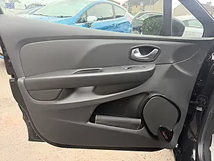 Used 2018 Renault Clio Dynamique Nav Black - Interior and Exterior details 13