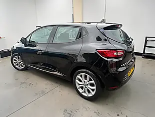 Used 2018 Renault Clio Dynamique Nav Black - Interior and Exterior details 5