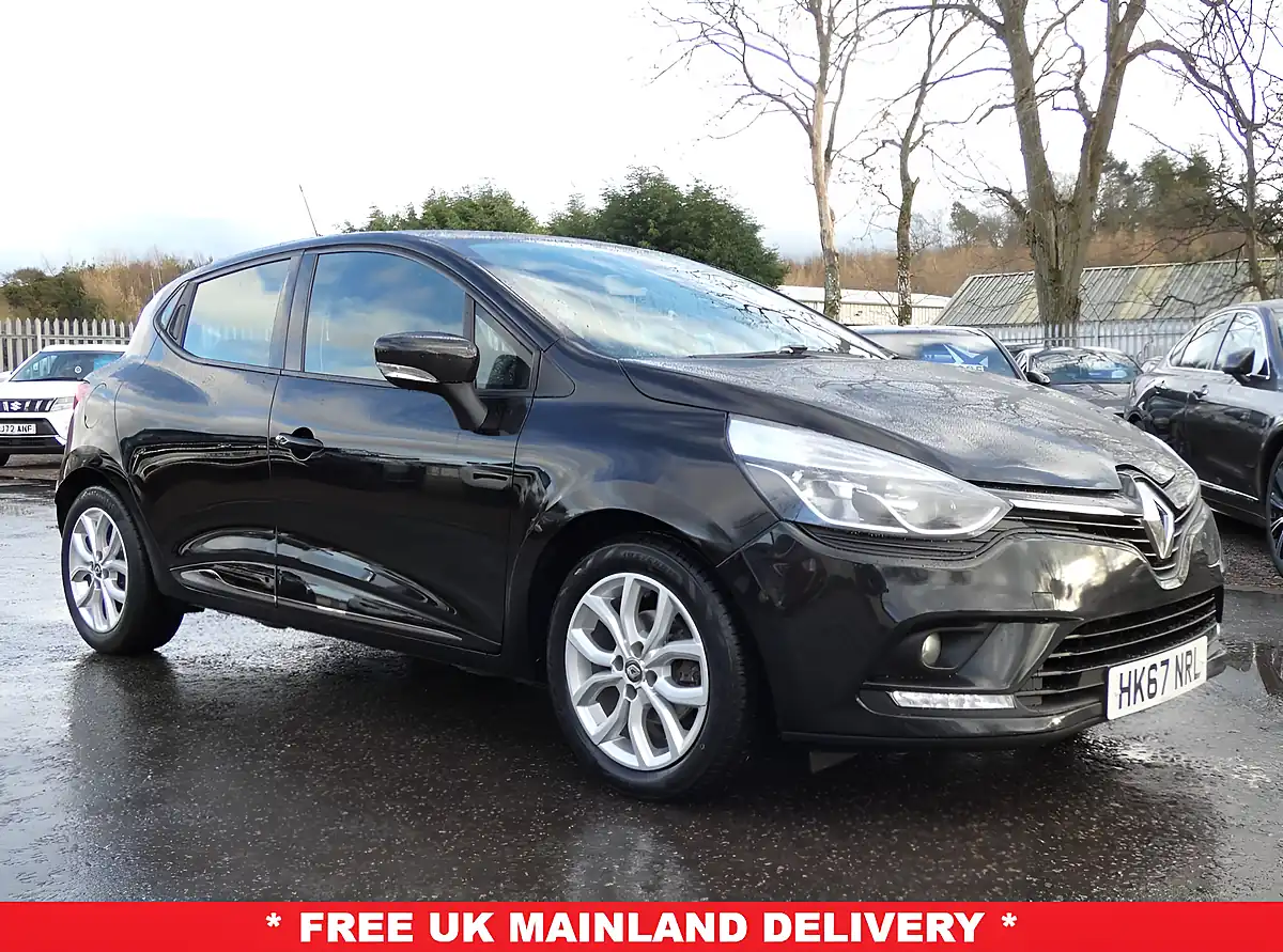 Used 2018 Renault Clio Dynamique Nav Diamond Black - Front View