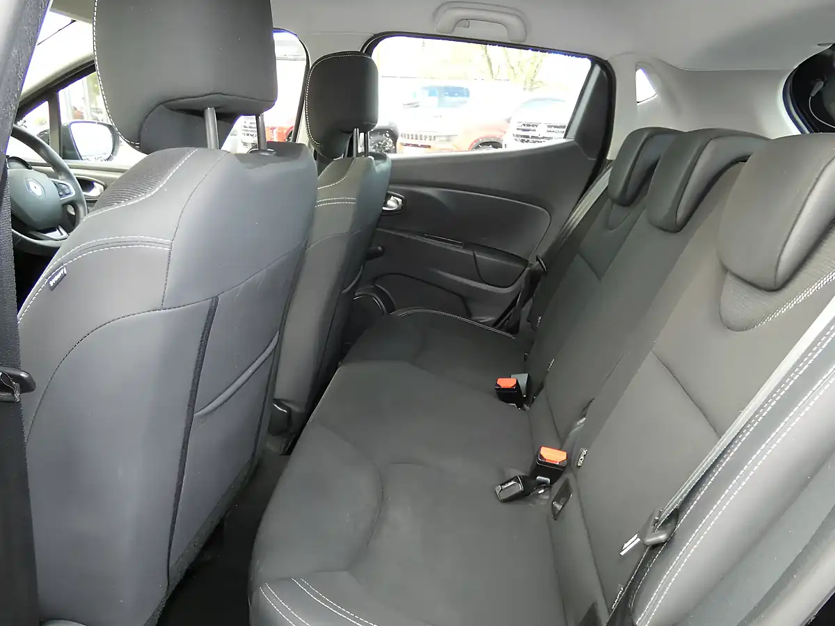 Used 2018 Renault Clio Dynamique Nav Diamond Black - Interior and Exterior details 18