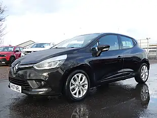 Used 2018 Renault Clio Dynamique Nav Diamond Black - Interior and Exterior details 3