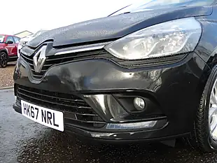 Used 2018 Renault Clio Dynamique Nav Diamond Black - Interior and Exterior details 8