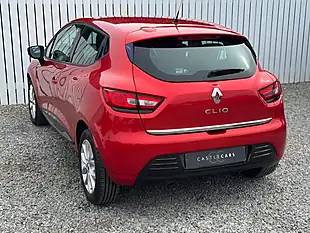 Used 2018 Renault Clio Dynamique Nav Flame Red - Interior and Exterior details 5