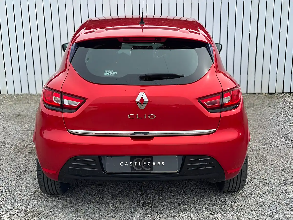 Used 2018 Renault Clio Dynamique Nav Flame Red - Interior and Exterior details 6