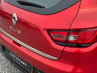 Used 2018 Renault Clio Dynamique Nav Flame Red - Interior and Exterior details 8