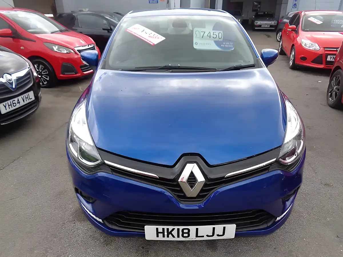 Used 2018 Renault Clio Dynamique Nav Iron Blue - Interior and Exterior details 15