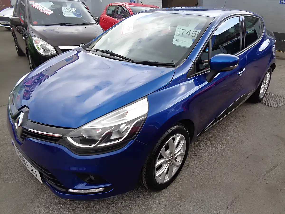 Used 2018 Renault Clio Dynamique Nav Iron Blue - Interior and Exterior details 2