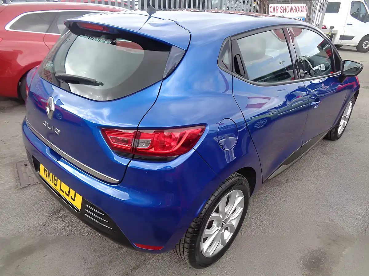 Used 2018 Renault Clio Dynamique Nav Iron Blue - Interior and Exterior details 4