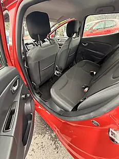 Used 2018 Renault Clio Dynamique Nav Premium Pearl Red Metallic - Interior and Exterior details 14