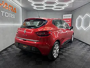 Used 2018 Renault Clio Dynamique Nav Red - Interior and Exterior details 10