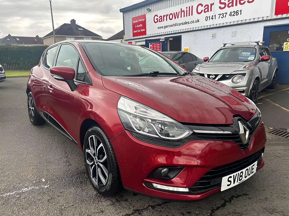 Used 2018 Renault Clio Dynamique Nav Red - Front View