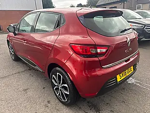 Used 2018 Renault Clio Dynamique Nav Red - Interior and Exterior details 3