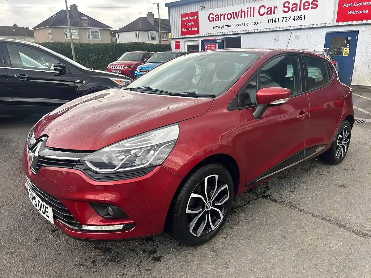 Used 2018 Renault Clio Dynamique Nav Red - Interior and Exterior details 5